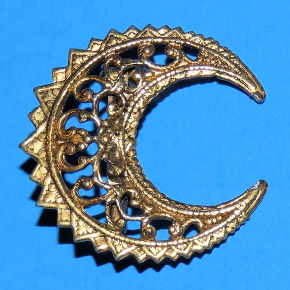 Vintage Moon Brooch Pin Celestial Space Magic Wiccan Pagan Witch Gold Tone - Picture 1 of 4